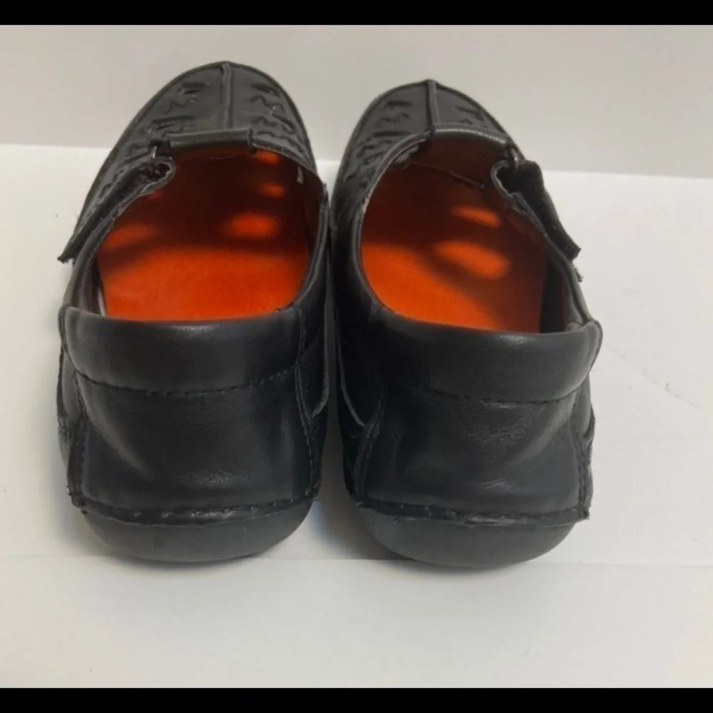 New Balance Black Shoes with Orange Cushioning 7.5